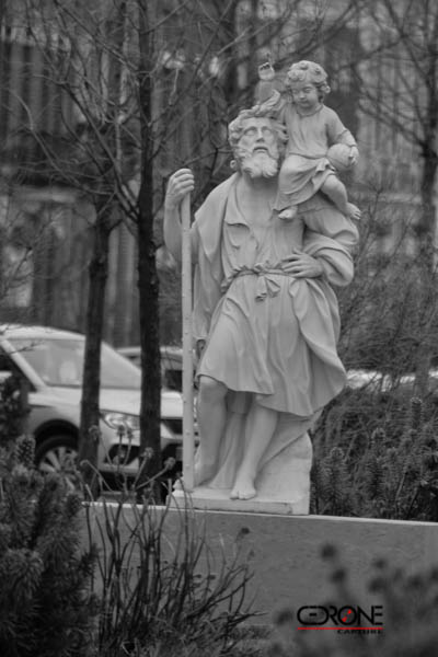 l homme et l enfant face musee